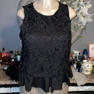 L) Lace Top!
